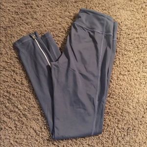 Victoria’s Secret Sport grey leggings